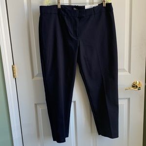 Women’s Liz Claiborne Emma ankle pants NWT navy size 16